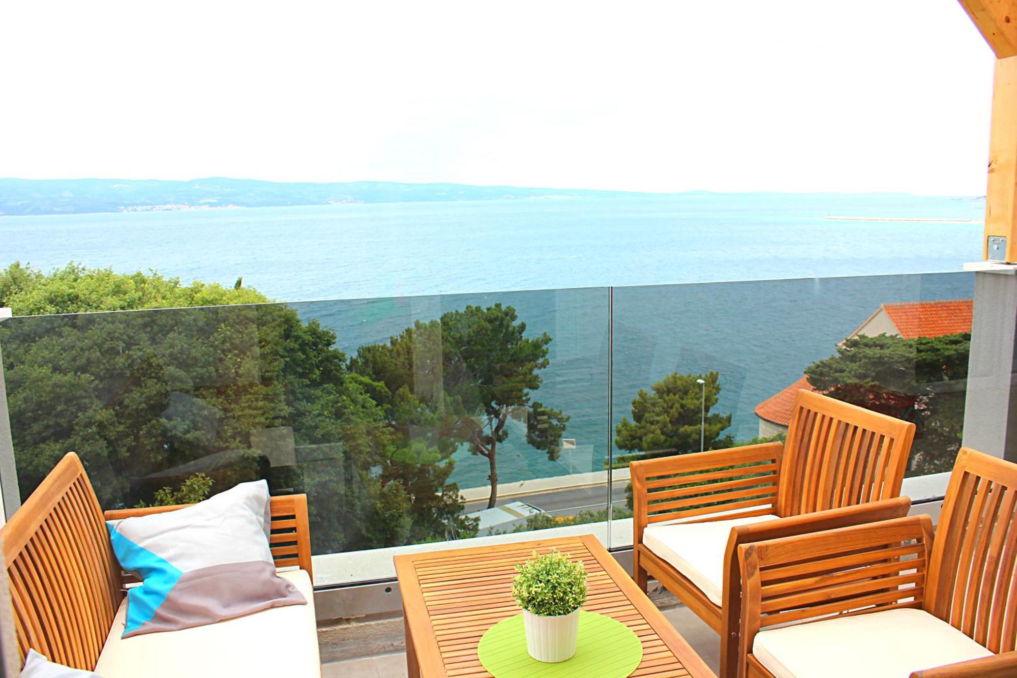 Apartments Mimac Omis Bagian luar foto