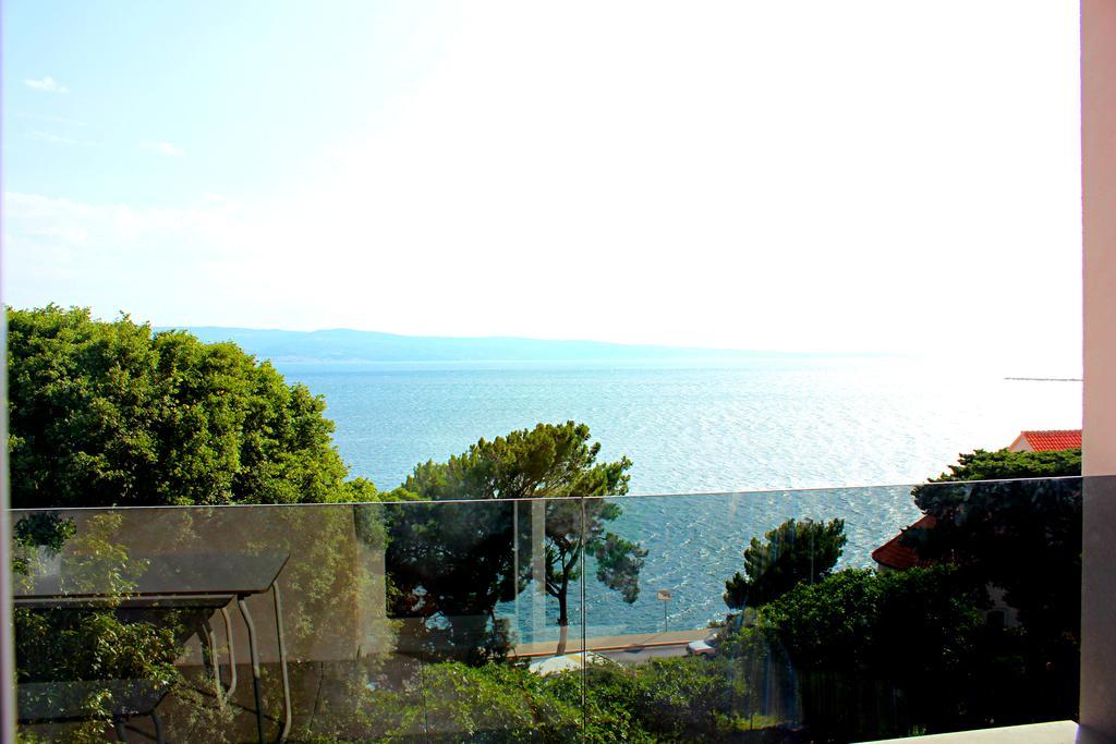 Apartments Mimac Omis Bagian luar foto