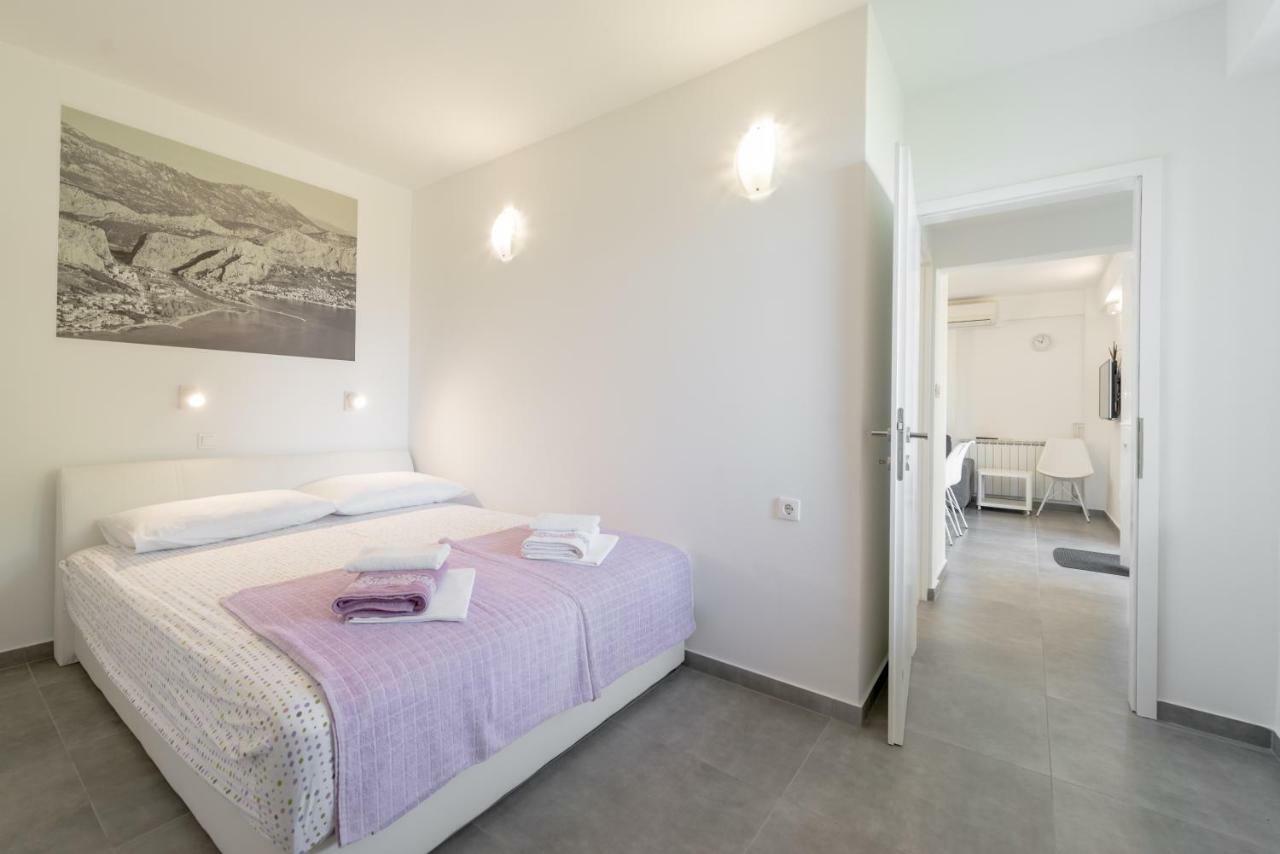 Apartments Mimac Omis Bagian luar foto