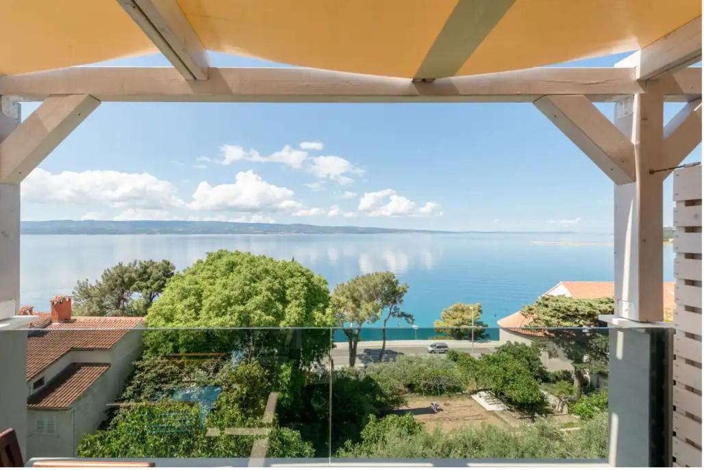 Apartments Mimac Omis Bagian luar foto