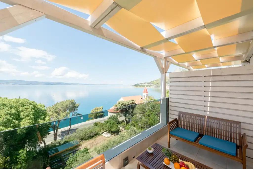 Apartments Mimac Omis Bagian luar foto